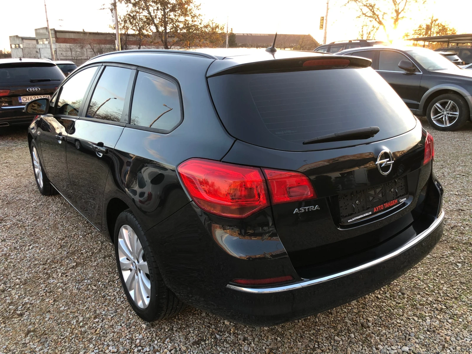 Opel Astra COSMO/ФАБРИЧНА ГАЗ-LPG/УНИКАТ-ТОП СЪСТОЯНИЕ - изображение 7