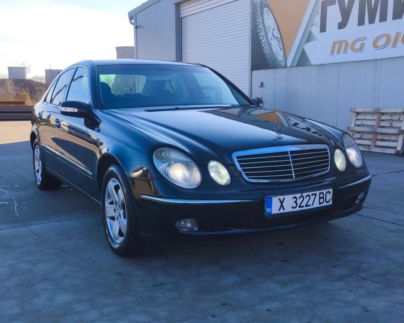 Mercedes-Benz E 220  - изображение 2