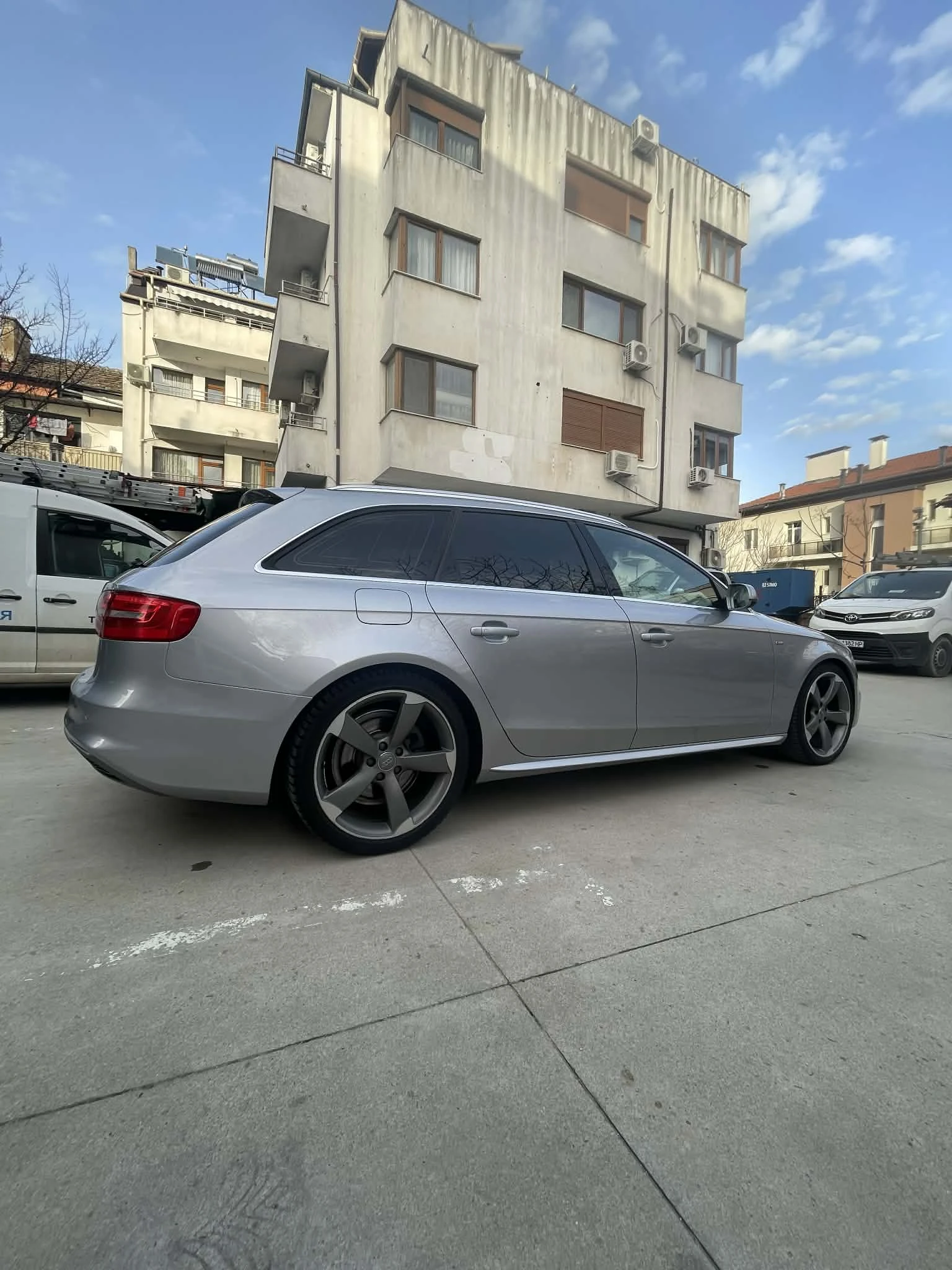 Audi A4  - изображение 5