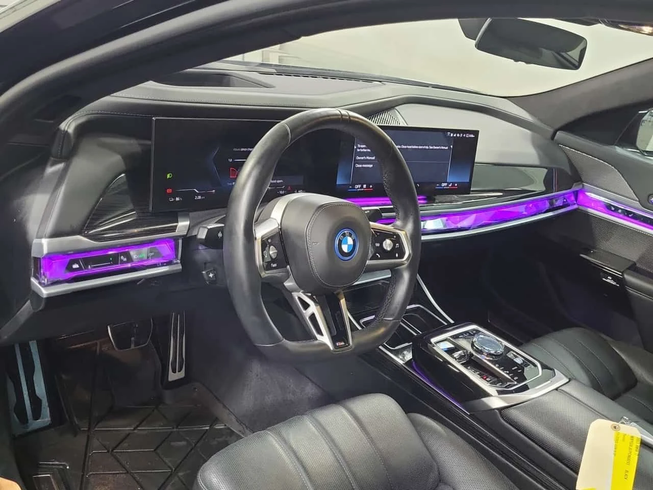BMW i7 * XDRIVE60 * CARFAX * PANO * ��������� * ����� *  | Mobile.bg � ����������� 8