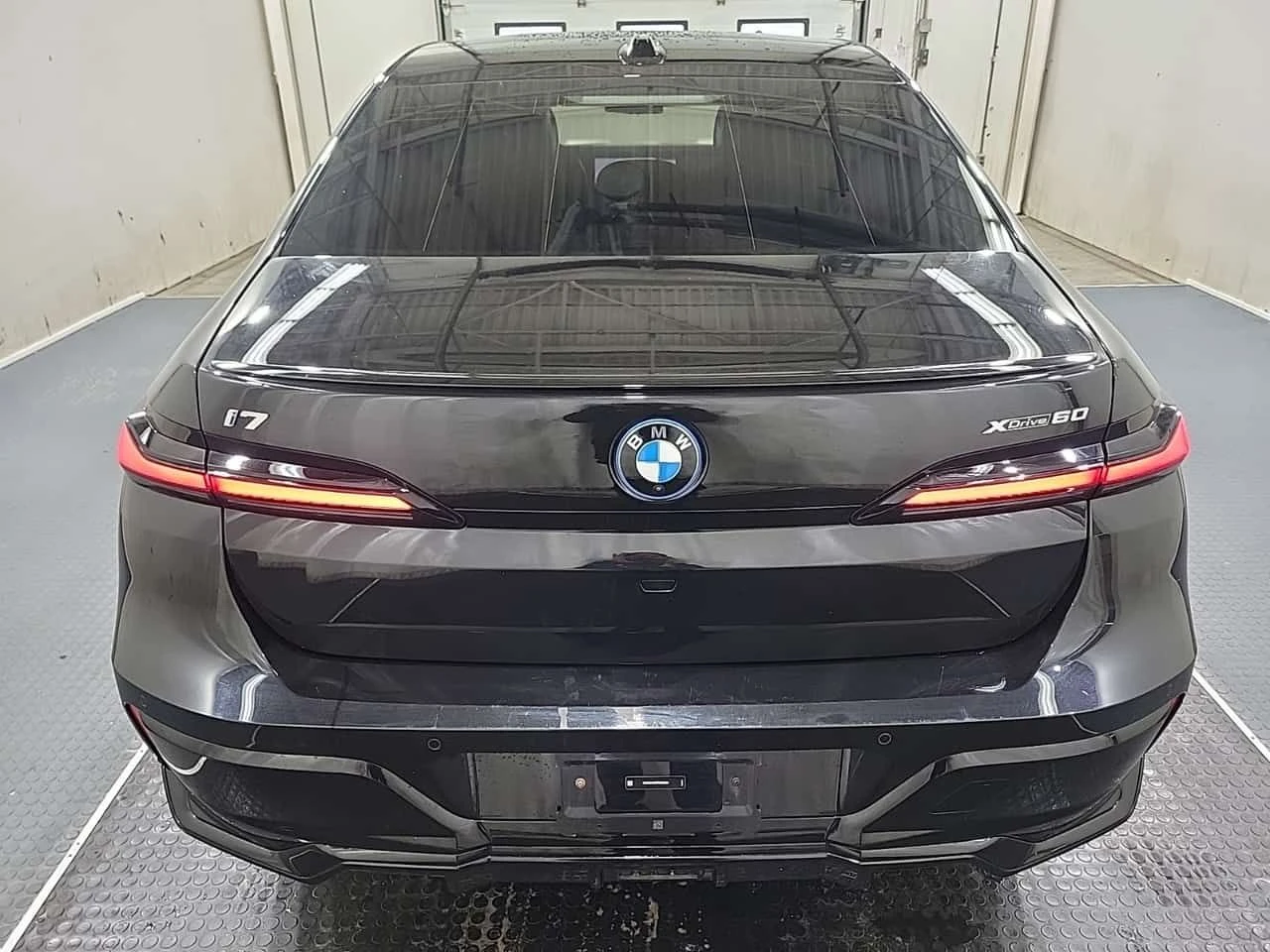 BMW i7 * XDRIVE60 * CARFAX * PANO * ��������� * ����� *  | Mobile.bg � ����������� 7
