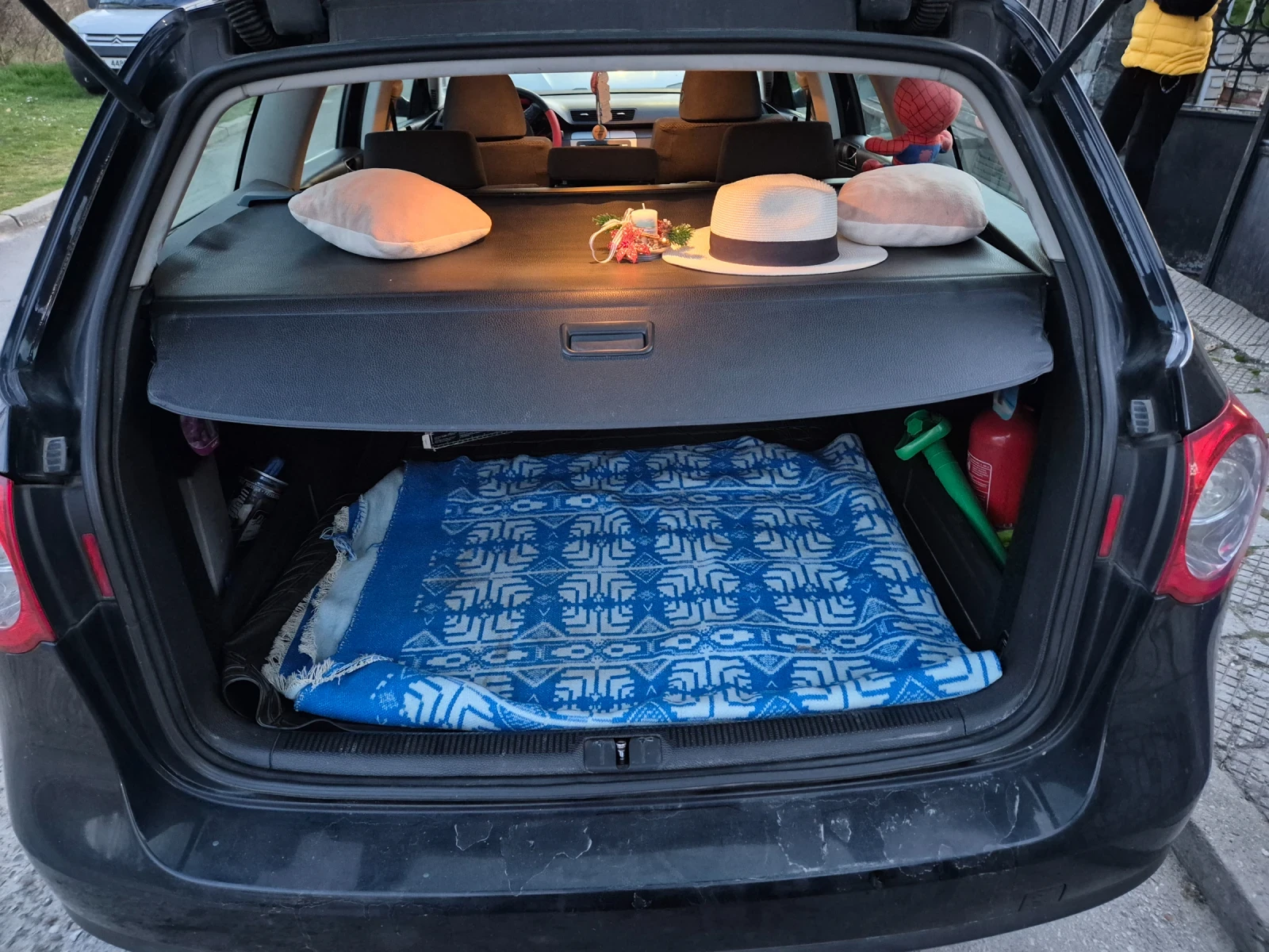 VW Passat 1.9 TDI, снимка 9 - Автомобили и джипове - 53815286