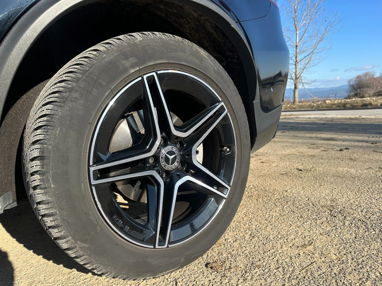 Mercedes-Benz GLC 200 AMG-line/Гаранция/4matic, снимка 3 - Автомобили и джипове - 53829960