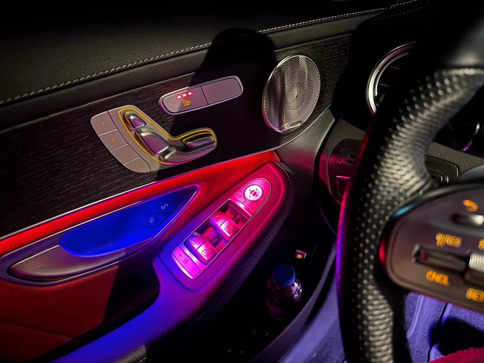 Mercedes-Benz GLC 200 AMG-line/Гаранция/4matic, снимка 9 - Автомобили и джипове - 53829960