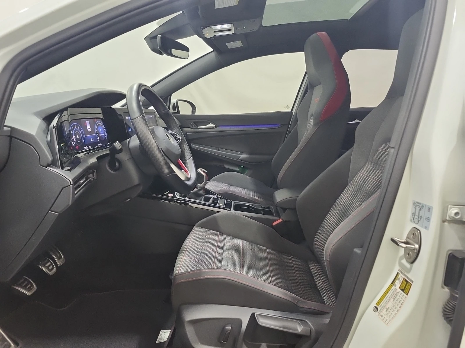 VW Golf GTI * * CARFAX * * АВТО КРЕДИТ * * , снимка 7 - Автомобили и джипове - 53863642