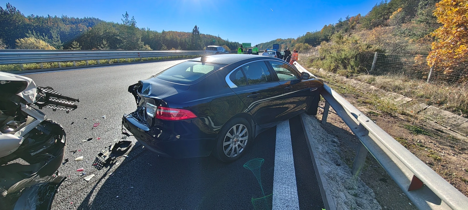 Jaguar XE 2.0d | Mobile.bg � ����������� 10