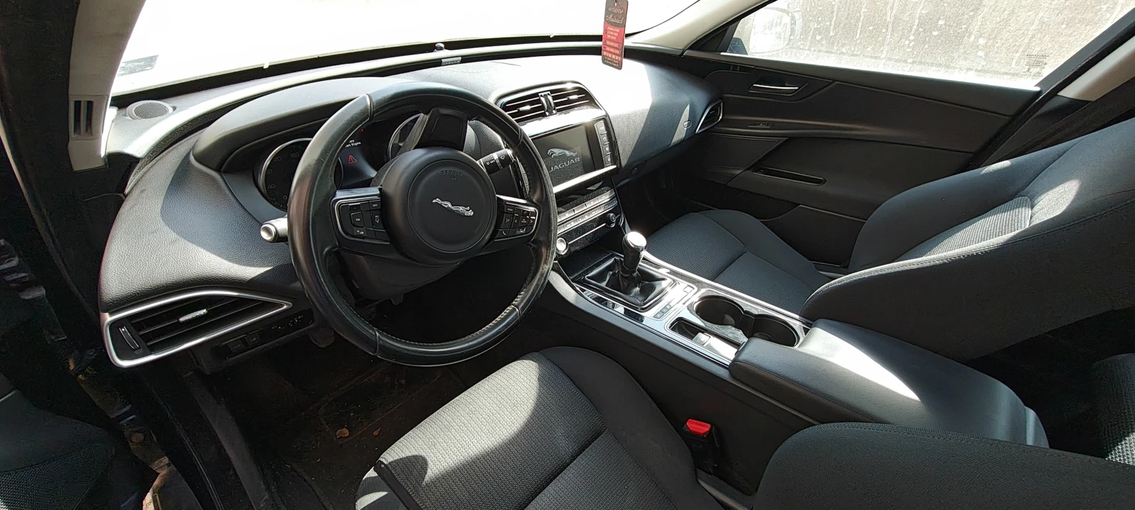 Jaguar XE 2.0d | Mobile.bg � ����������� 4