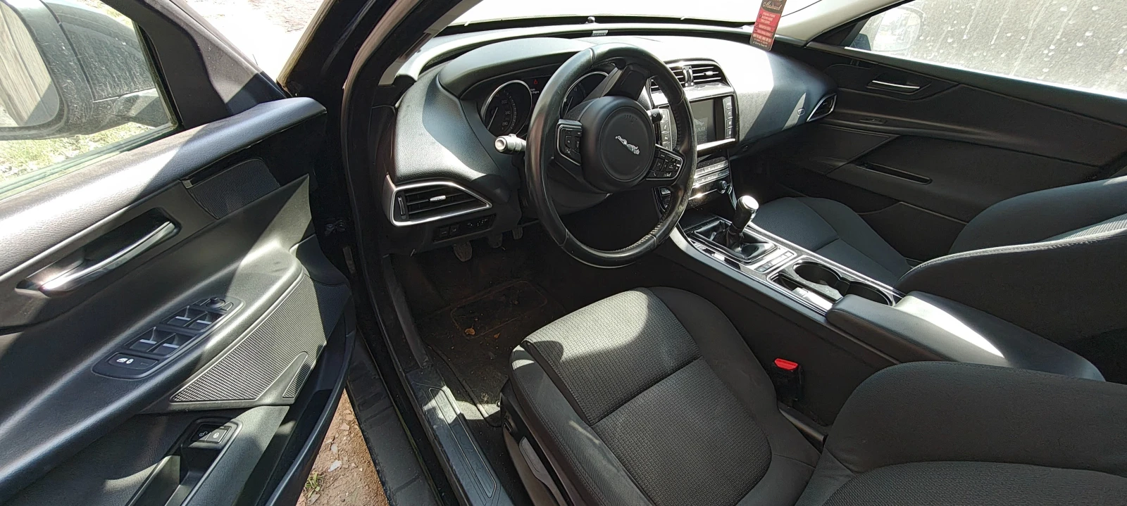 Jaguar XE 2.0d | Mobile.bg � ����������� 3