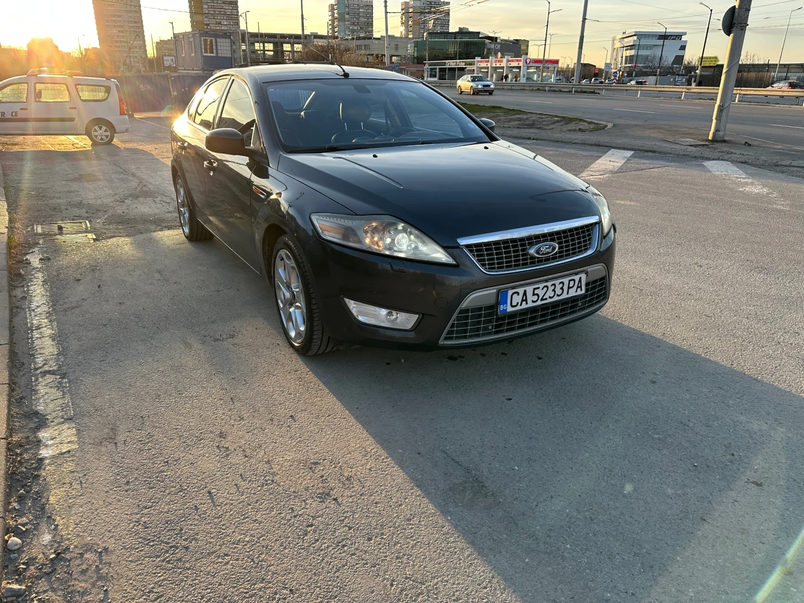 Ford Mondeo, снимка 4 - Автомобили и джипове - 53937545