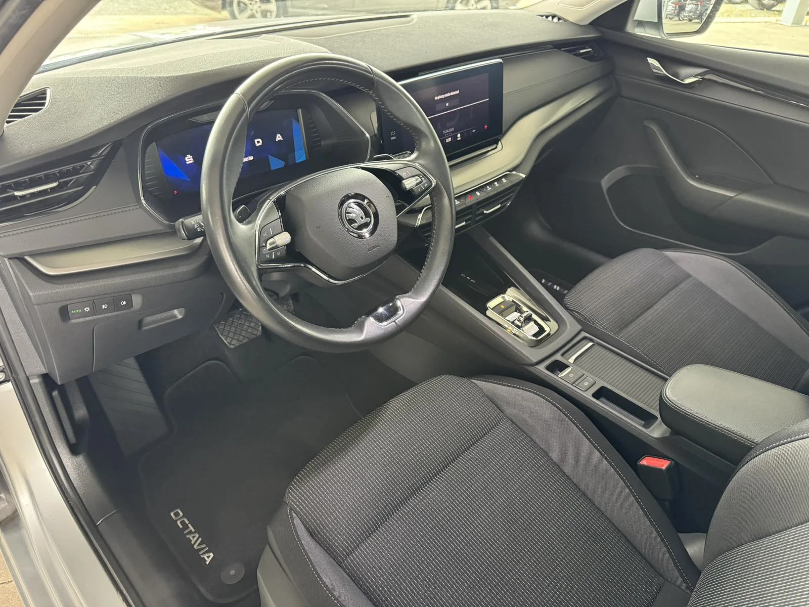 Skoda Octavia 2.0TDI* 150ps* 170��.��* Distr* ����* ������ | Mobile.bg � ����������� 9