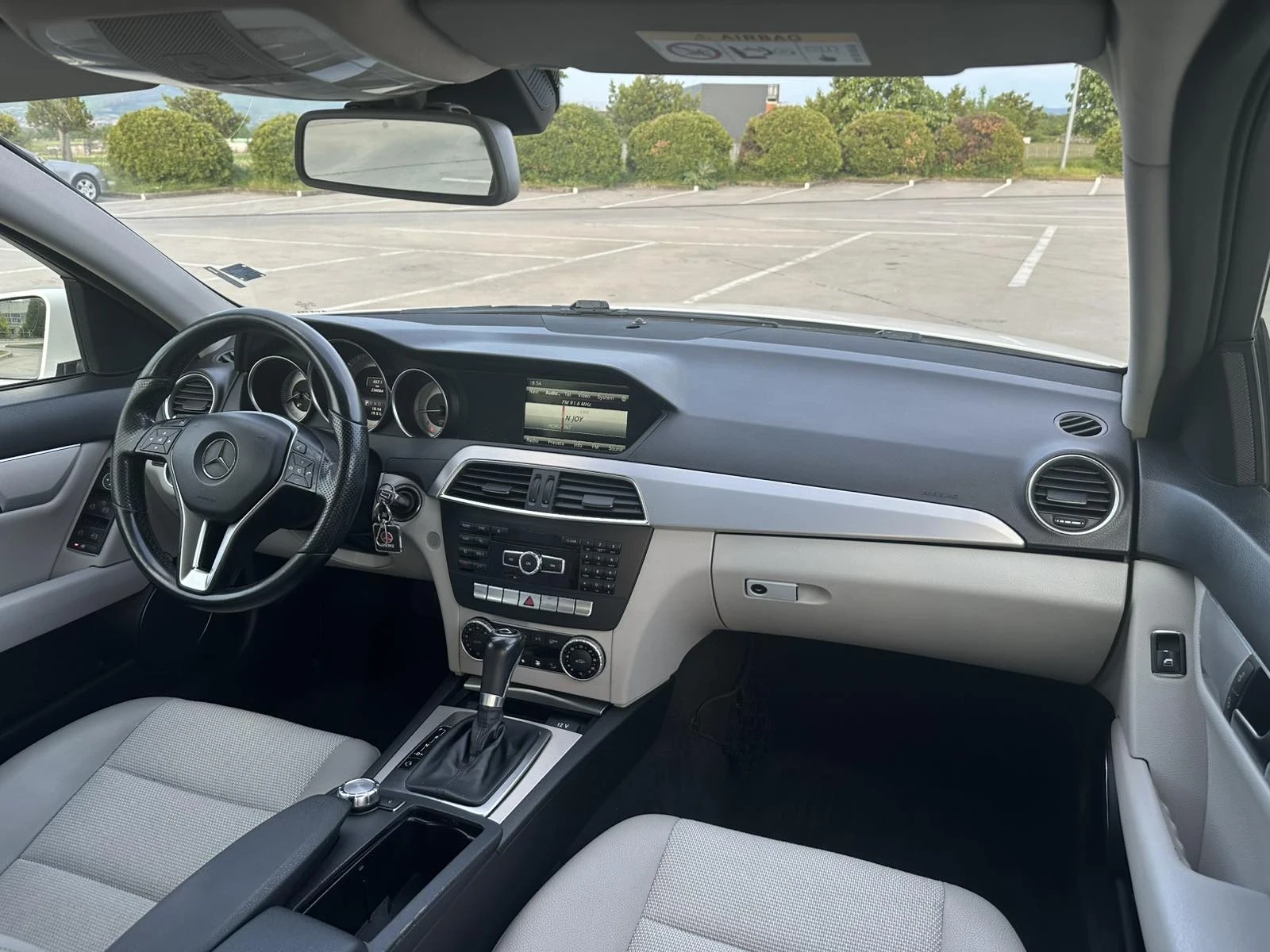 Mercedes-Benz 220 AMG! AVANGART! NAVI! FACE-LIFT! LIZING! , снимка 10 - Автомобили и джипове - 54458941