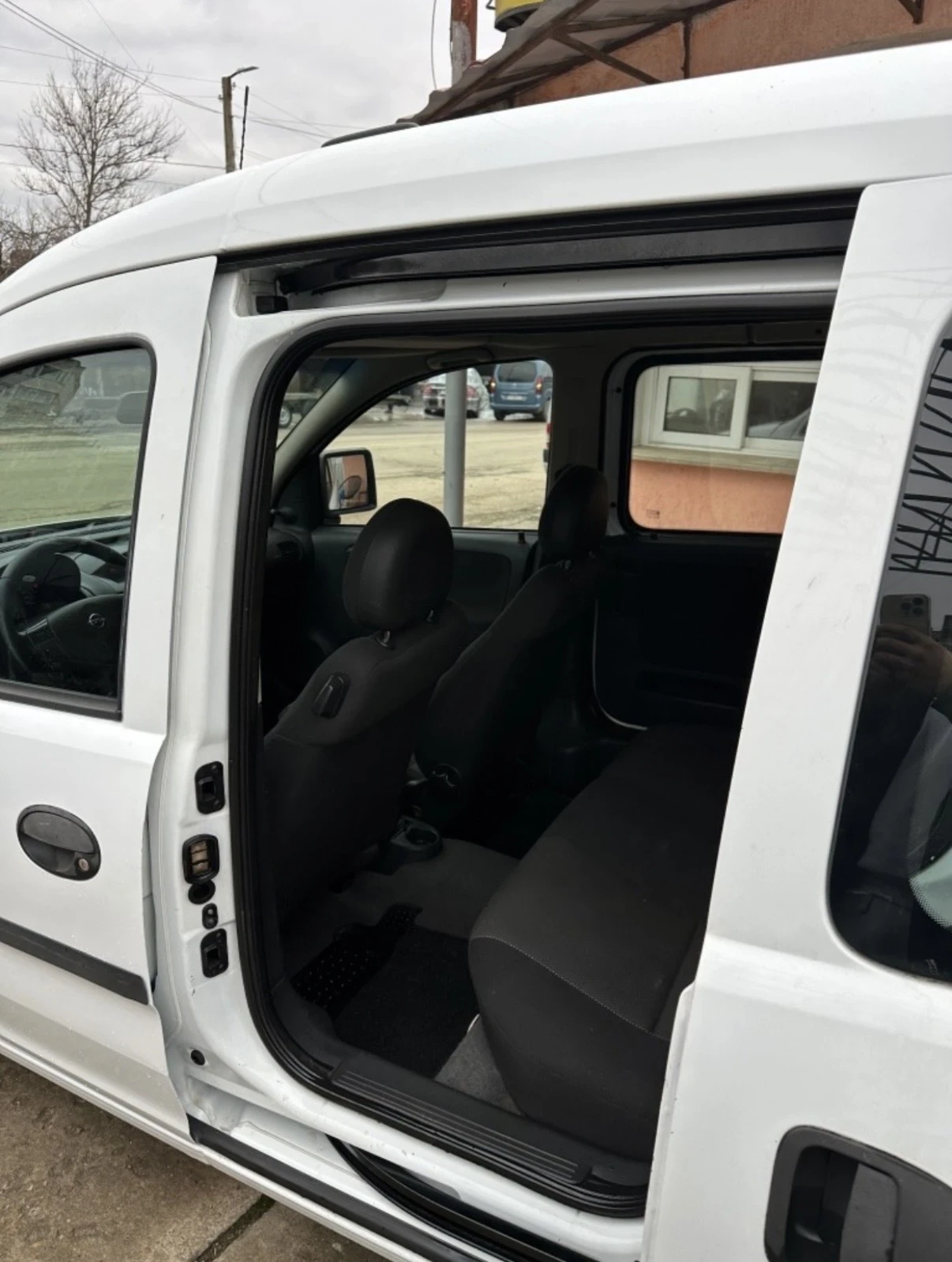 Opel Combo 1.3, снимка 7 - Автомобили и джипове - 54486440