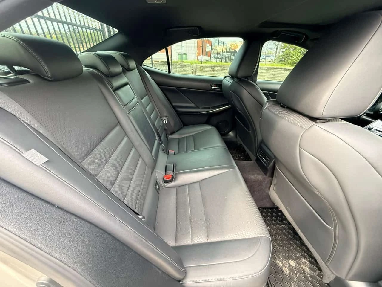 Lexus IS 250 | ШИБИДАХ| ПОДГРЕВИ| КЛИП| CARFAX, снимка 14 - Автомобили и джипове - 54683742