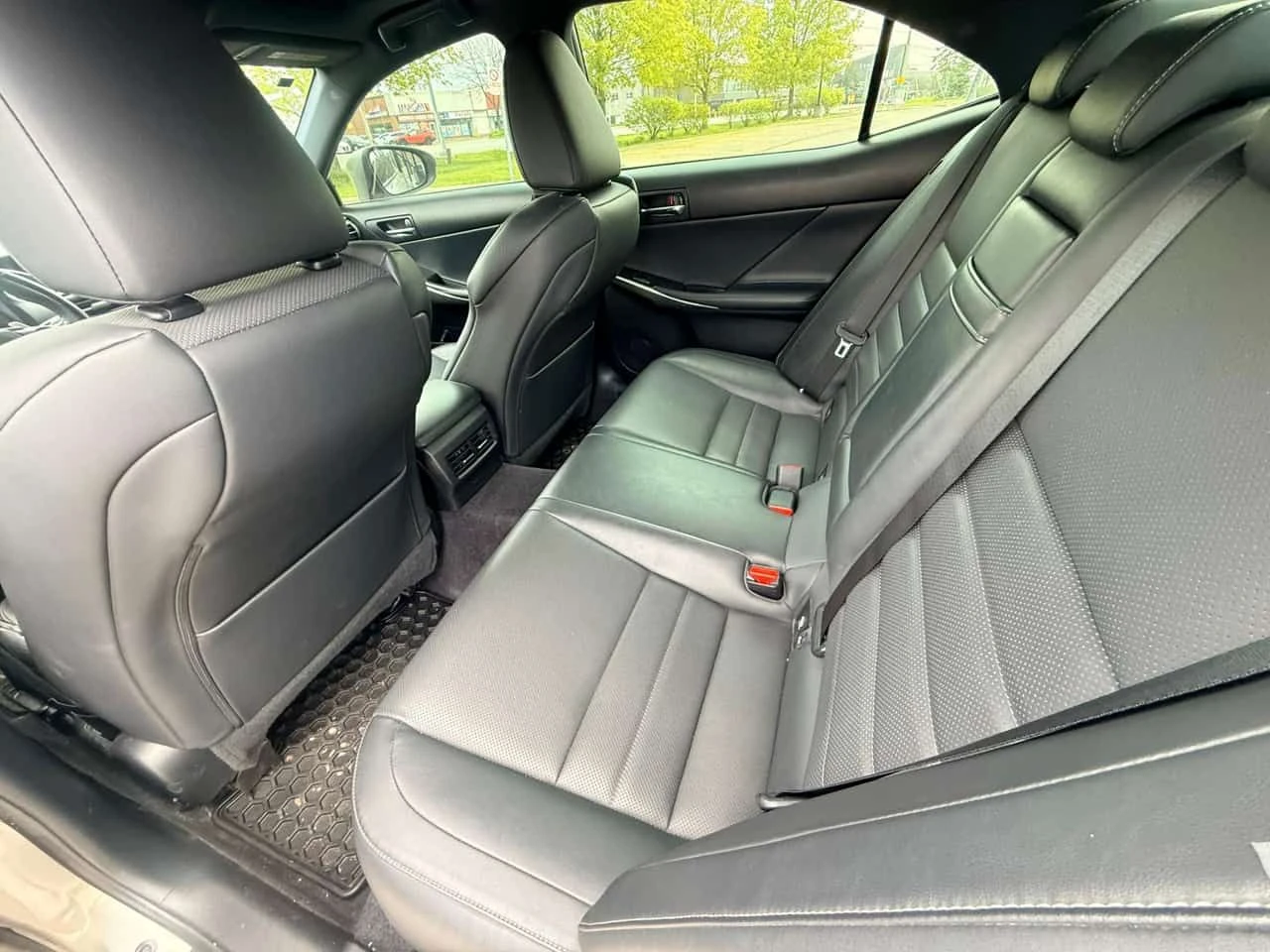 Lexus IS 250 | ШИБИДАХ| ПОДГРЕВИ| КЛИП| CARFAX, снимка 12 - Автомобили и джипове - 54683742