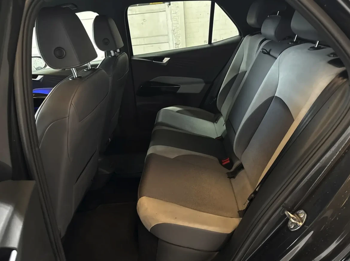 VW ID.3 Pure 45 kWh, снимка 9 - Автомобили и джипове - 55265863