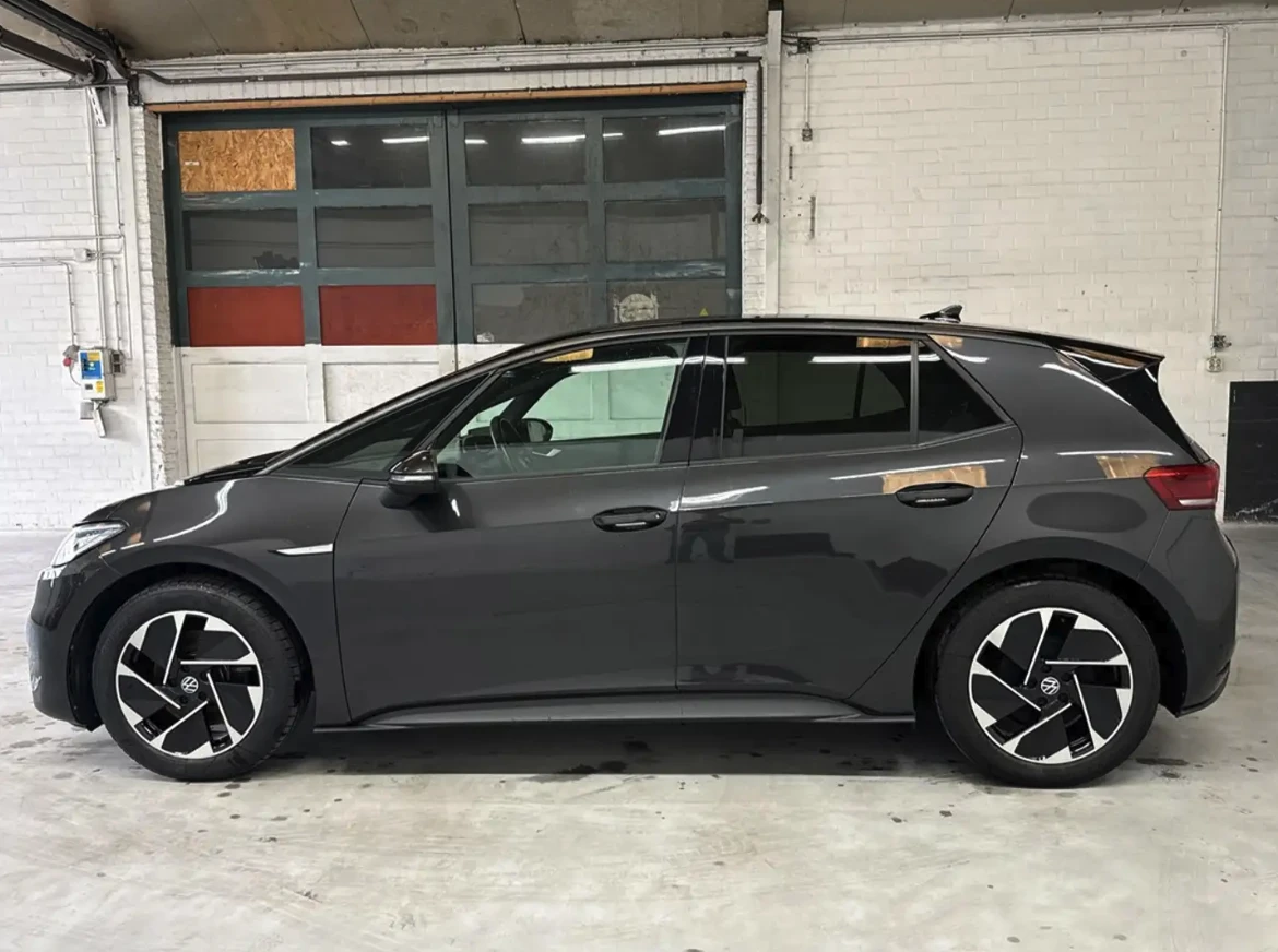 VW ID.3 Pure 45 kWh, снимка 3 - Автомобили и джипове - 55265863