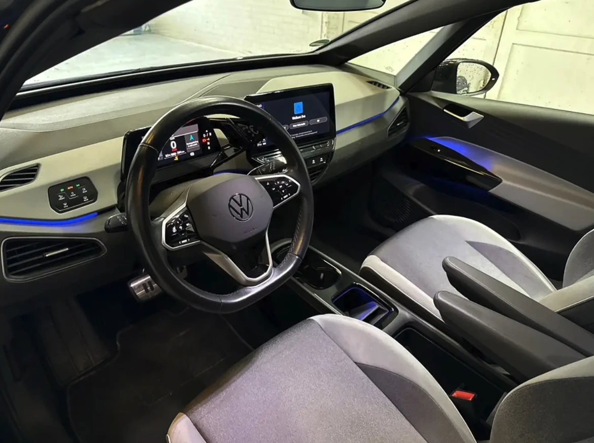 VW ID.3 Pure 45 kWh, снимка 11 - Автомобили и джипове - 55265863