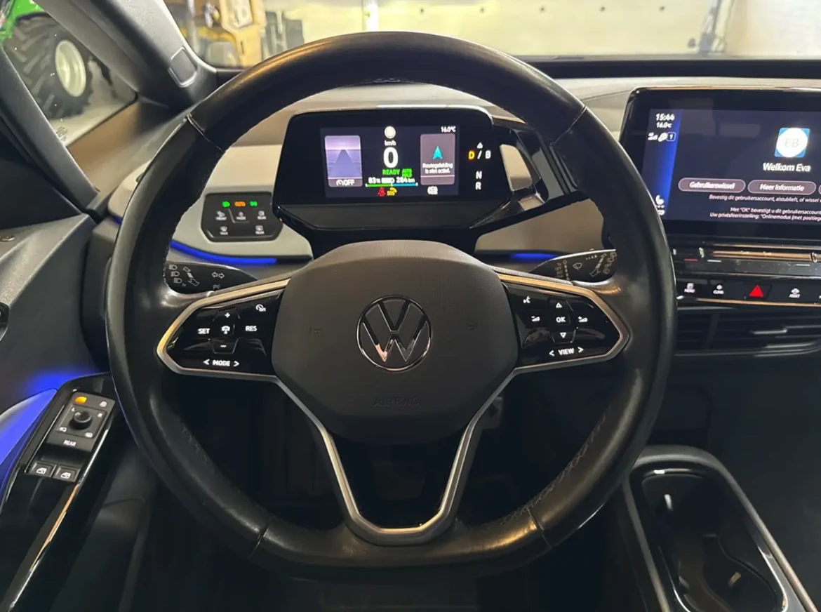 VW ID.3 Pure 45 kWh, снимка 12 - Автомобили и джипове - 55265863