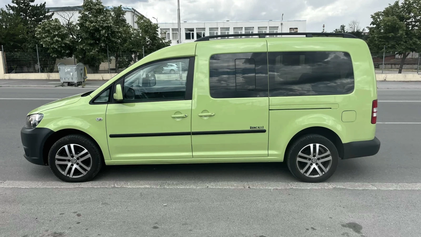 VW Caddy MAXI 6+ 1 места, снимка 5 - Автомобили и джипове - 55403679