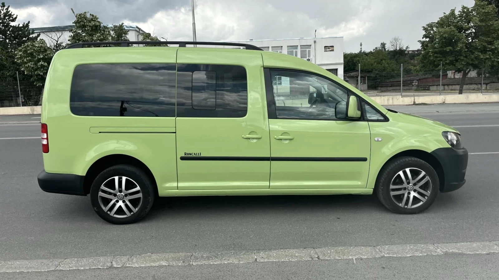 VW Caddy MAXI 6+ 1 места, снимка 6 - Автомобили и джипове - 55403679