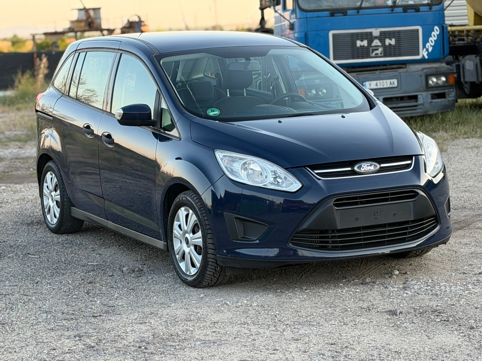 Ford Grand C-Max 100 к.с, снимка 3 - Автомобили и джипове - 55532771