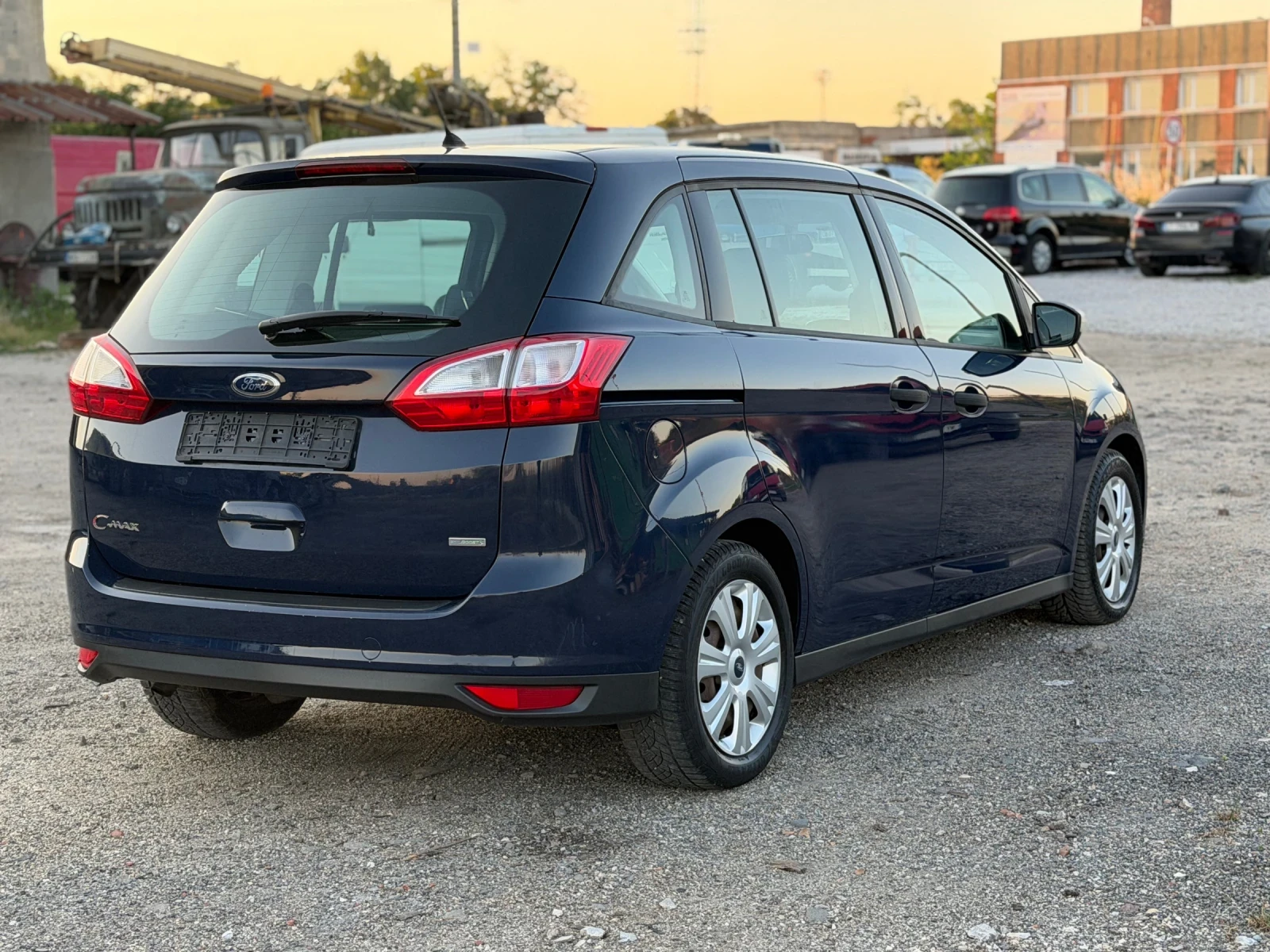Ford Grand C-Max 100 к.с, снимка 7 - Автомобили и джипове - 55532771