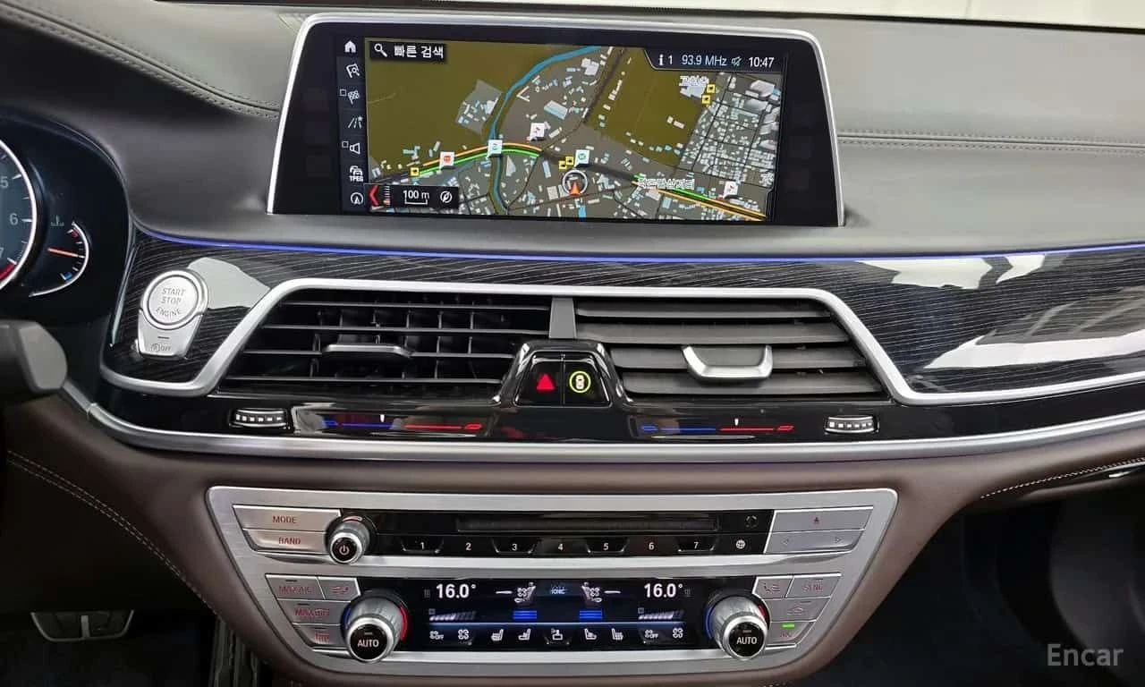 BMW 760 * M760Li xDrive * CARFAX * ЦЕНА ДО БГ, снимка 11 - Автомобили и джипове - 55556810