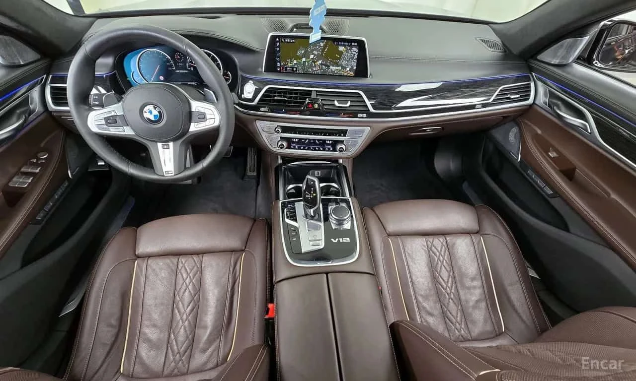 BMW 760 * M760Li xDrive * CARFAX * ЦЕНА ДО БГ, снимка 8 - Автомобили и джипове - 55556810