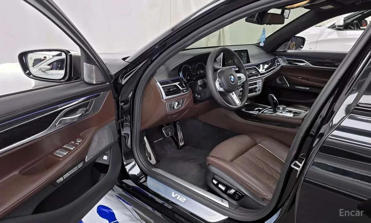 BMW 760 * M760Li xDrive * CARFAX * ЦЕНА ДО БГ, снимка 7 - Автомобили и джипове - 55556810