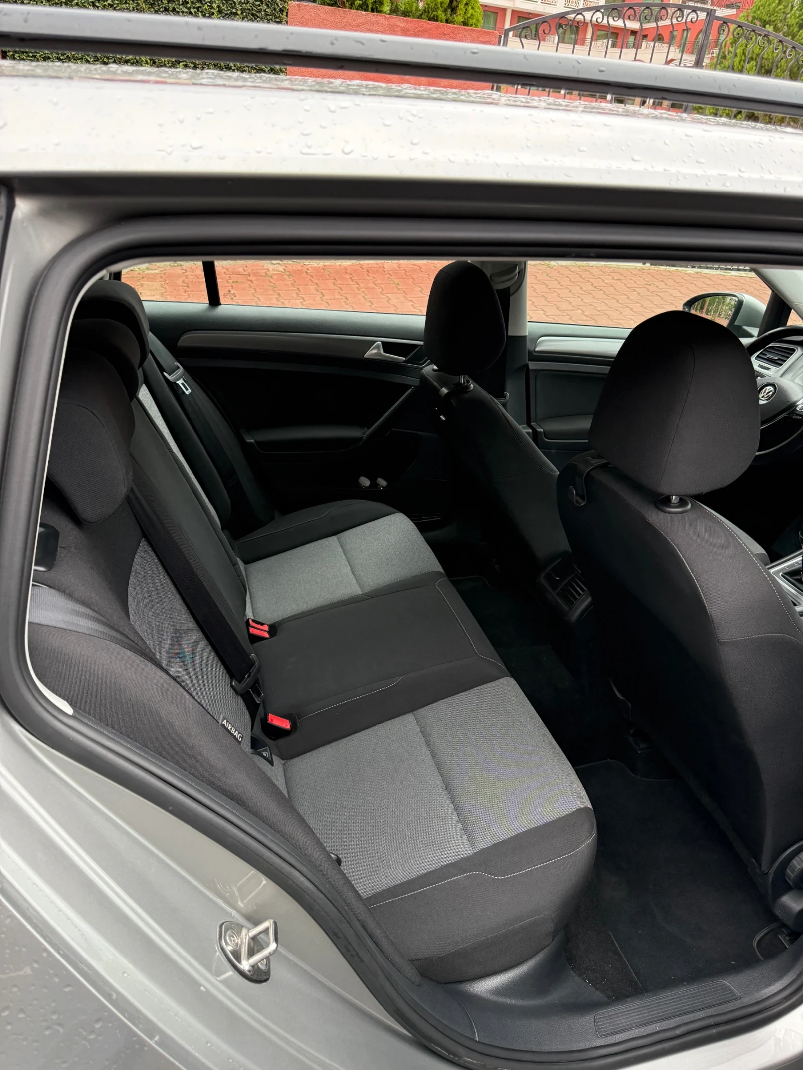 VW Golf Variant 1.6 TDI, CXXB.Оригинални километри, снимка 10 - Автомобили и джипове - 56230567