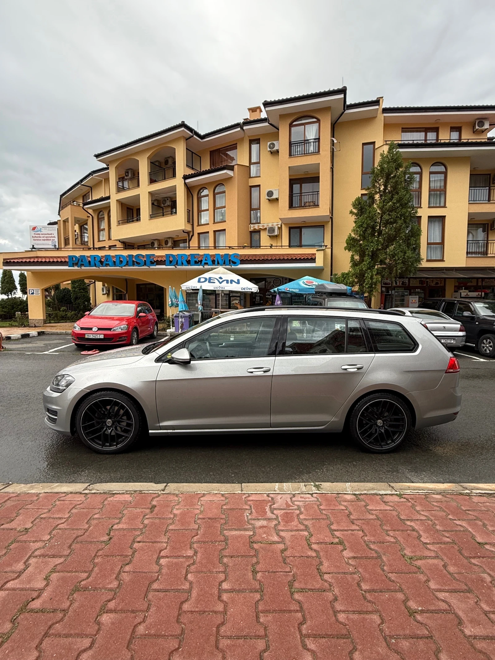 VW Golf Variant 1.6 TDI, CXXB.Оригинални километри, снимка 6 - Автомобили и джипове - 56230567