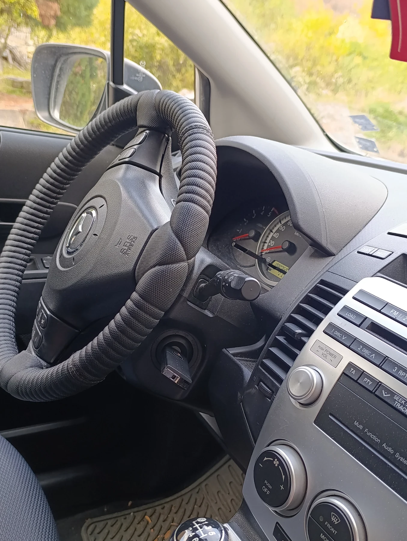 Mazda 5, снимка 2 - Автомобили и джипове - 56647949