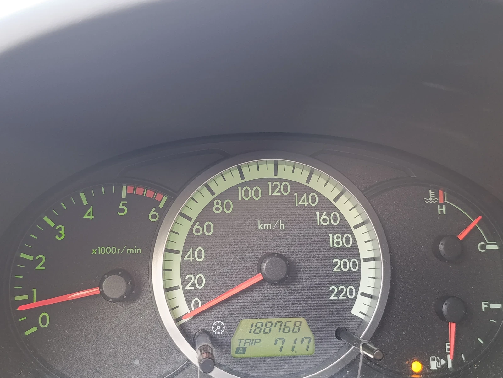 Mazda 5, снимка 6 - Автомобили и джипове - 56647949