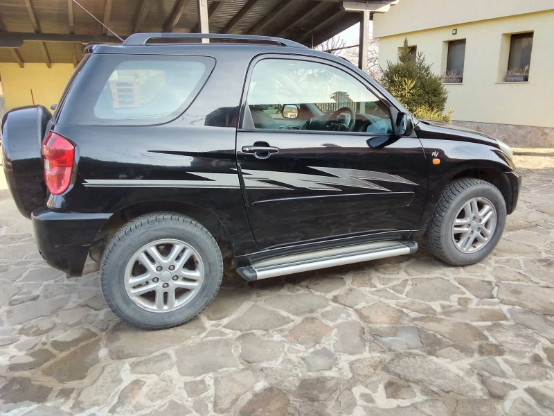 Toyota Rav4 D4D, снимка 4 - Автомобили и джипове - 50251146