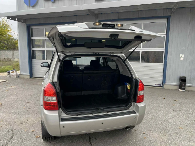 Hyundai Tucson, снимка 7 - Автомобили и джипове - 52296299
