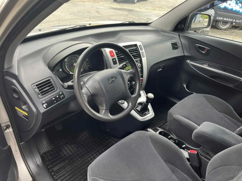 Hyundai Tucson, снимка 9 - Автомобили и джипове - 52296299