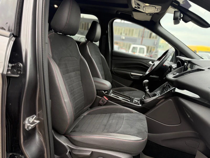 Ford Kuga 2.0TDCI 4x4 ST Line ITALY TOP ! 154000KM ! , снимка 12 - Автомобили и джипове - 52696063