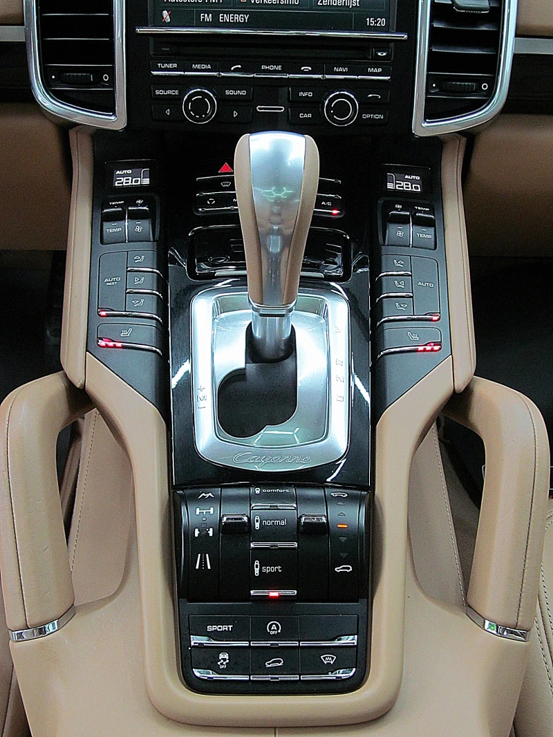 Porsche Cayenne PANORAMA/PODGREV/START STOP/СОБСТВЕН ЛИЗИНГ, снимка 12 - Автомобили и джипове - 52727764