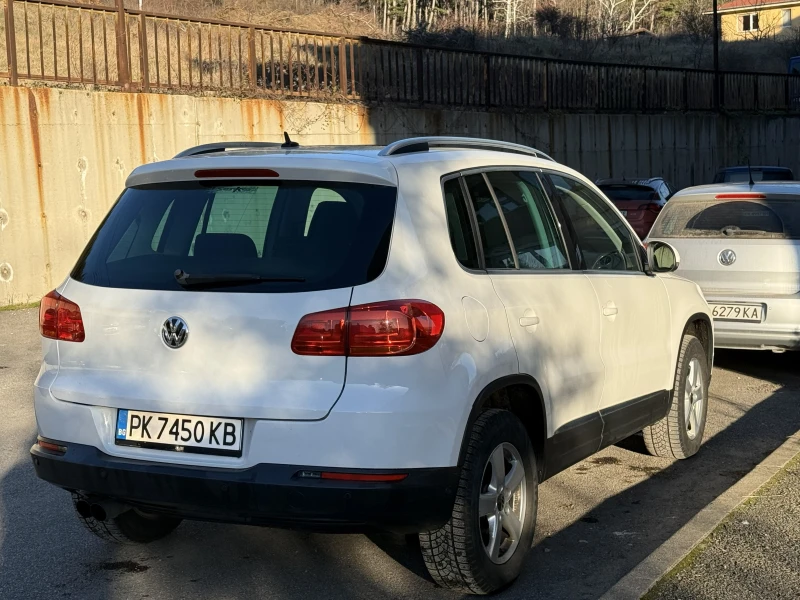VW Tiguan 2.0 TDI 140 k.c, снимка 2 - Автомобили и джипове - 52805407