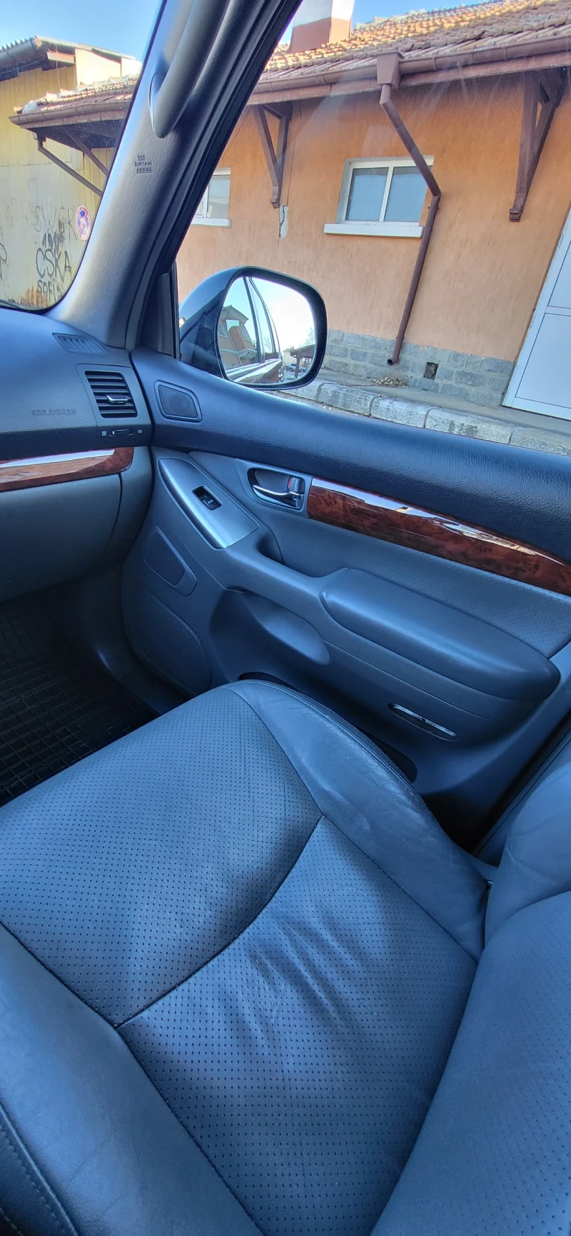Toyota Land cruiser - 33700 лв. - 77237068 | Car24.bg