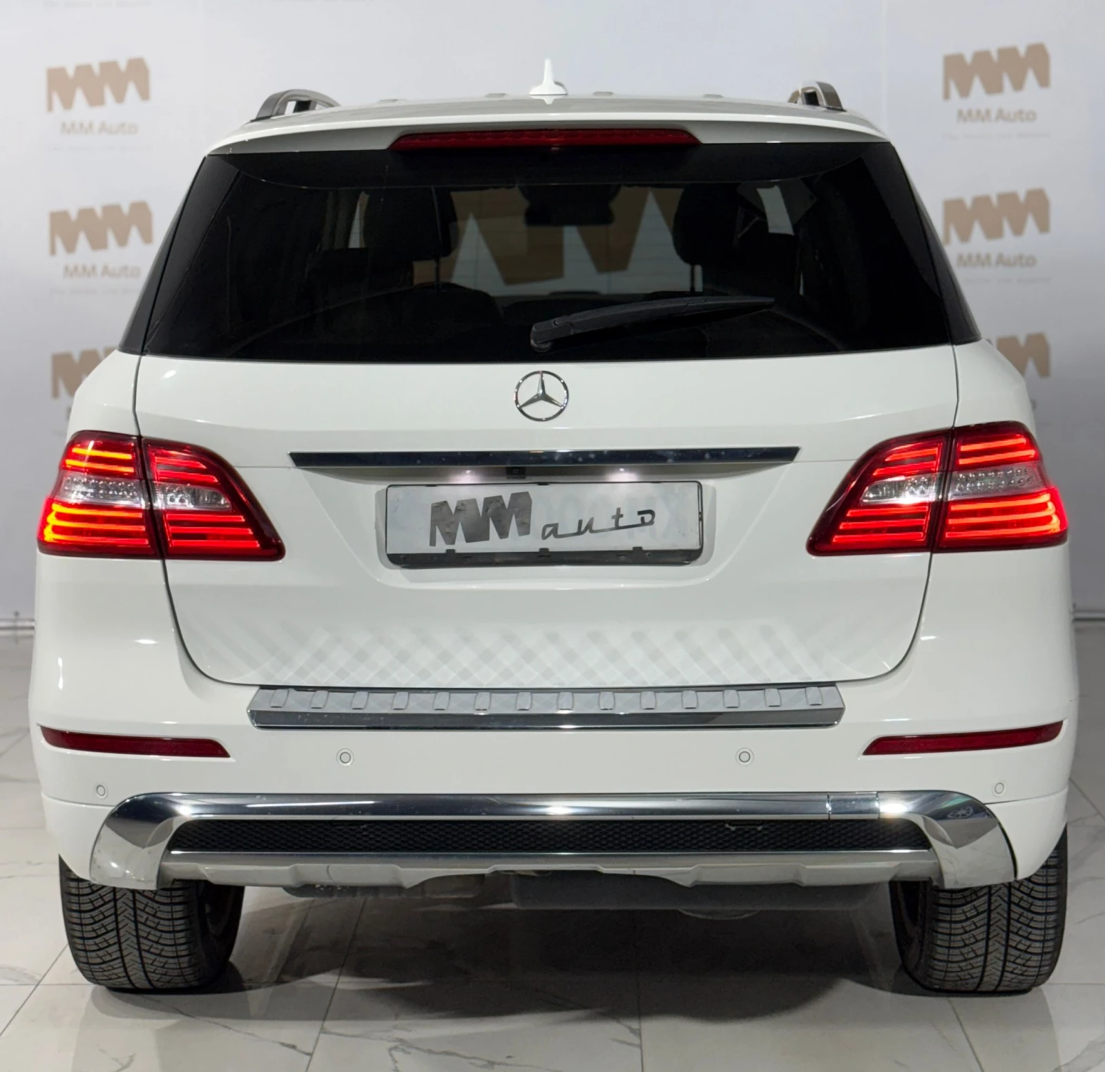 Mercedes-Benz ML 350 d Bluetec AMG* 4M* Pano* Camera* Вентилация* Keyle - изображение 5