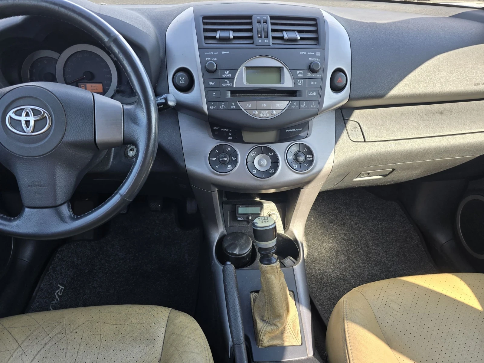Toyota Rav4 D4-D - изображение 8
