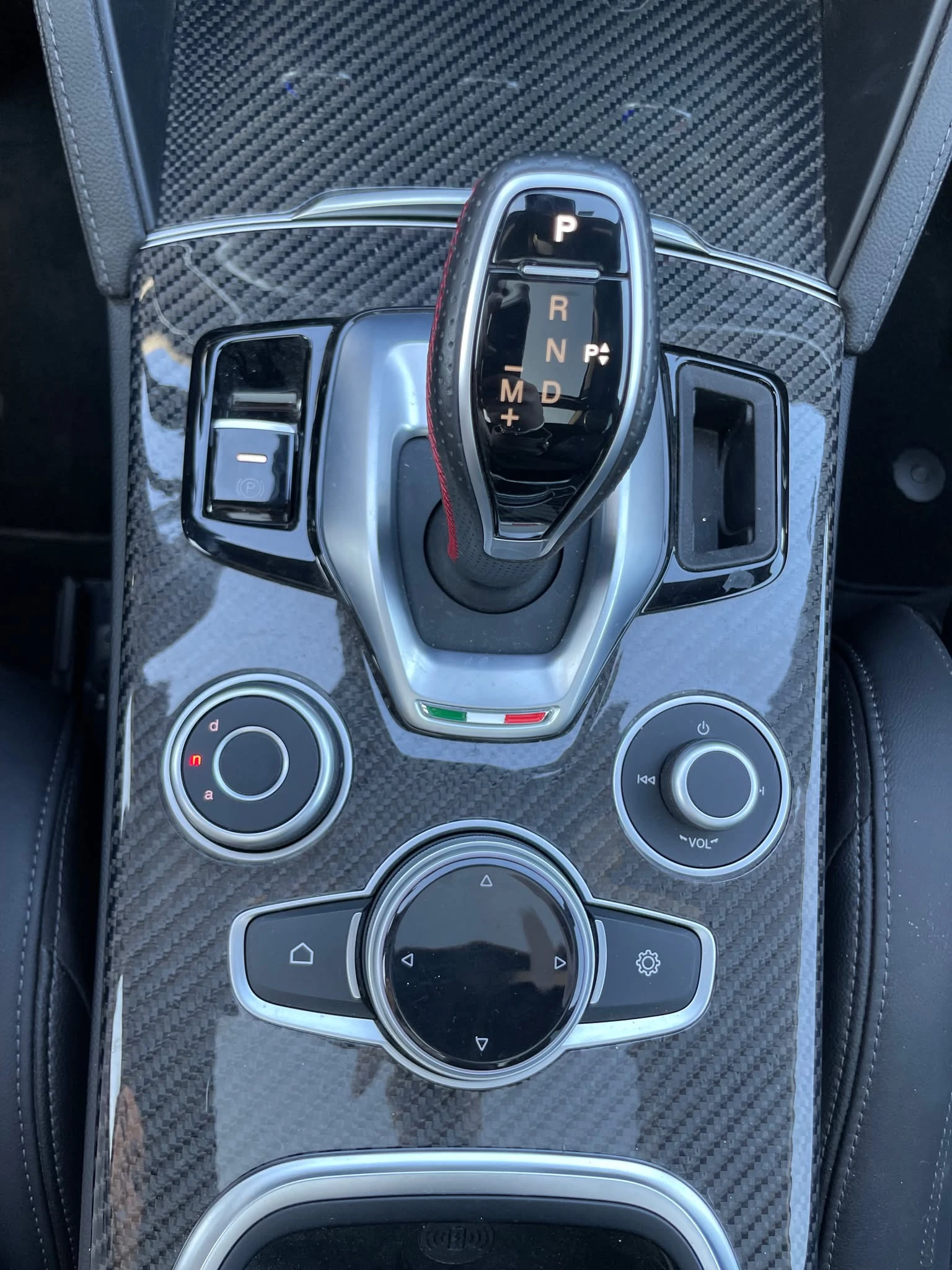 Alfa Romeo Stelvio Q4 ESTREMA Harman/Kardon MISANO BLUE | Mobile.bg   15