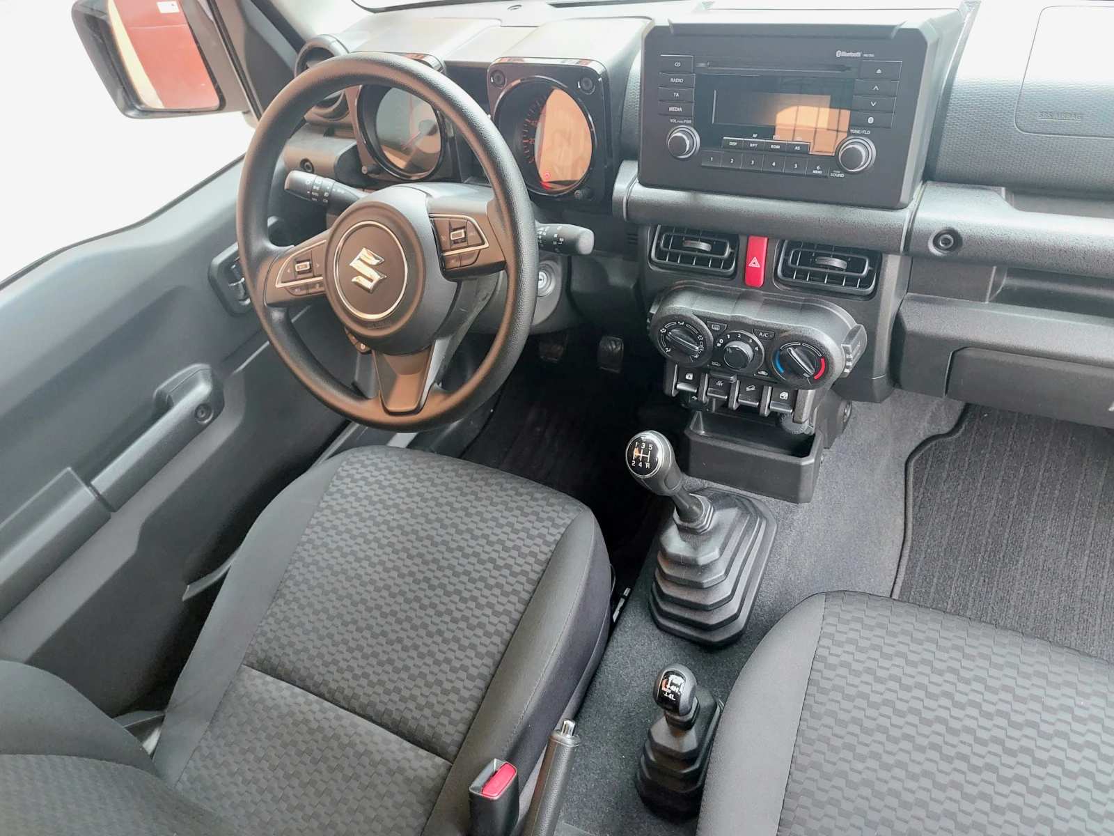 Suzuki Jimny ALL GRIP, снимка 11 - Автомобили и джипове - 53978237