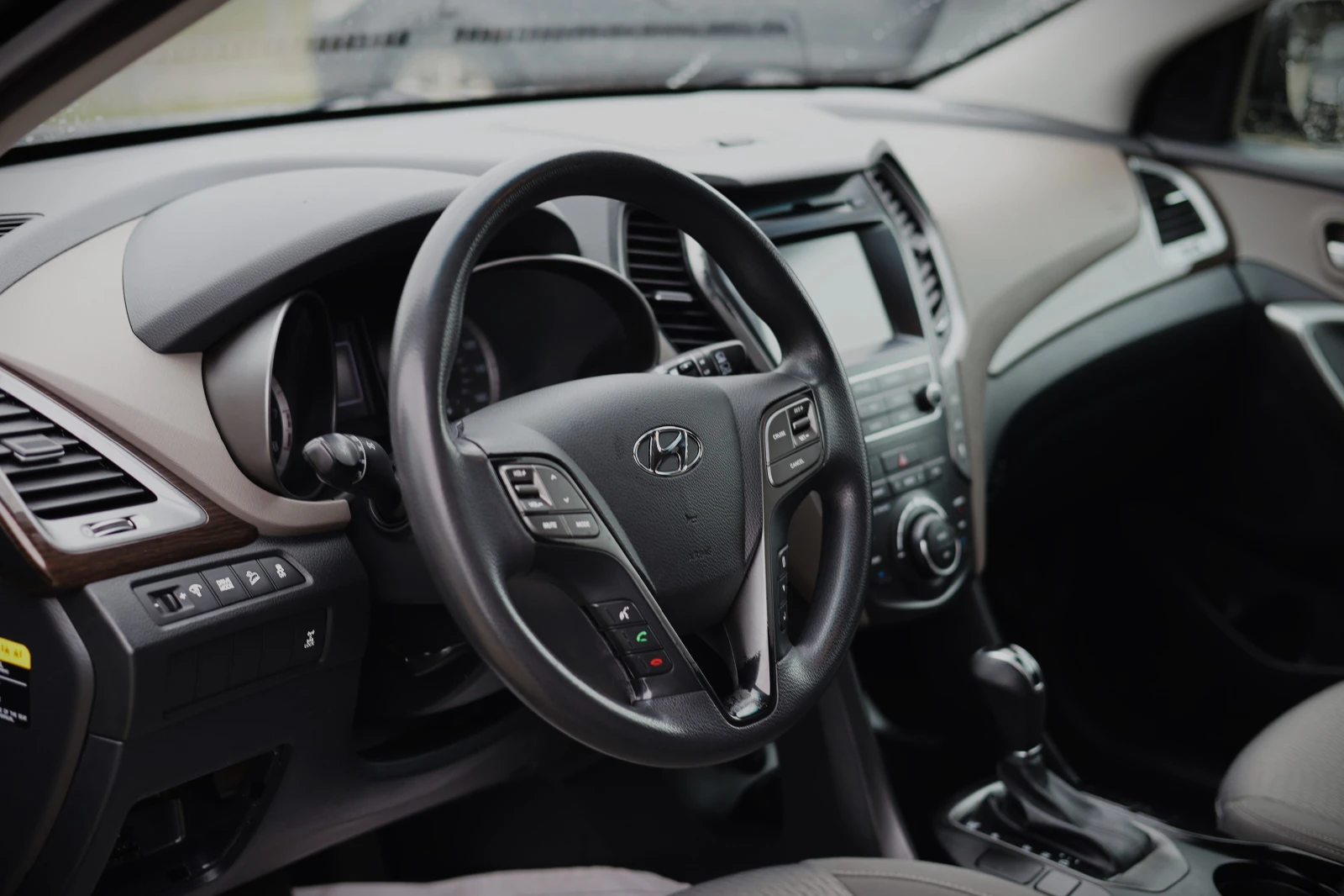 Hyundai Santa fe 3.3 Бензин, снимка 7 - Автомобили и джипове - 54282128