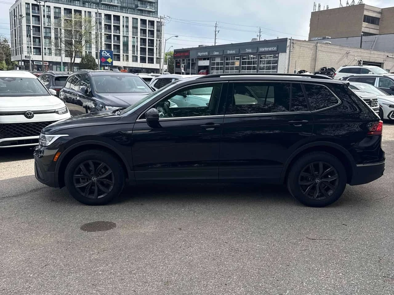 VW Tiguan | Comfortline | ПАНОРАМА | ДВА КЛЮЧА | , снимка 2 - Автомобили и джипове - 54628629