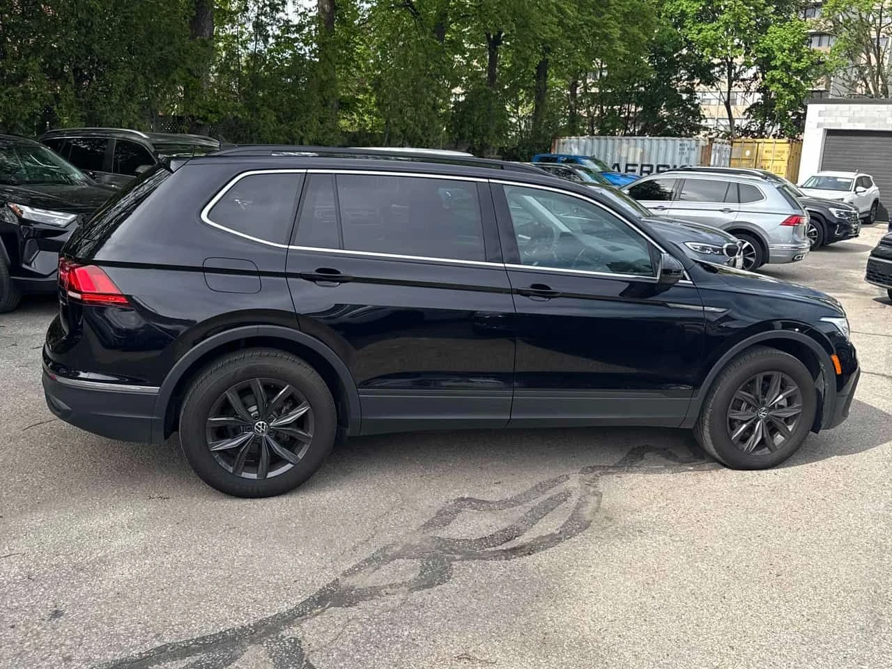 VW Tiguan | Comfortline | ПАНОРАМА | ДВА КЛЮЧА | , снимка 3 - Автомобили и джипове - 54628629