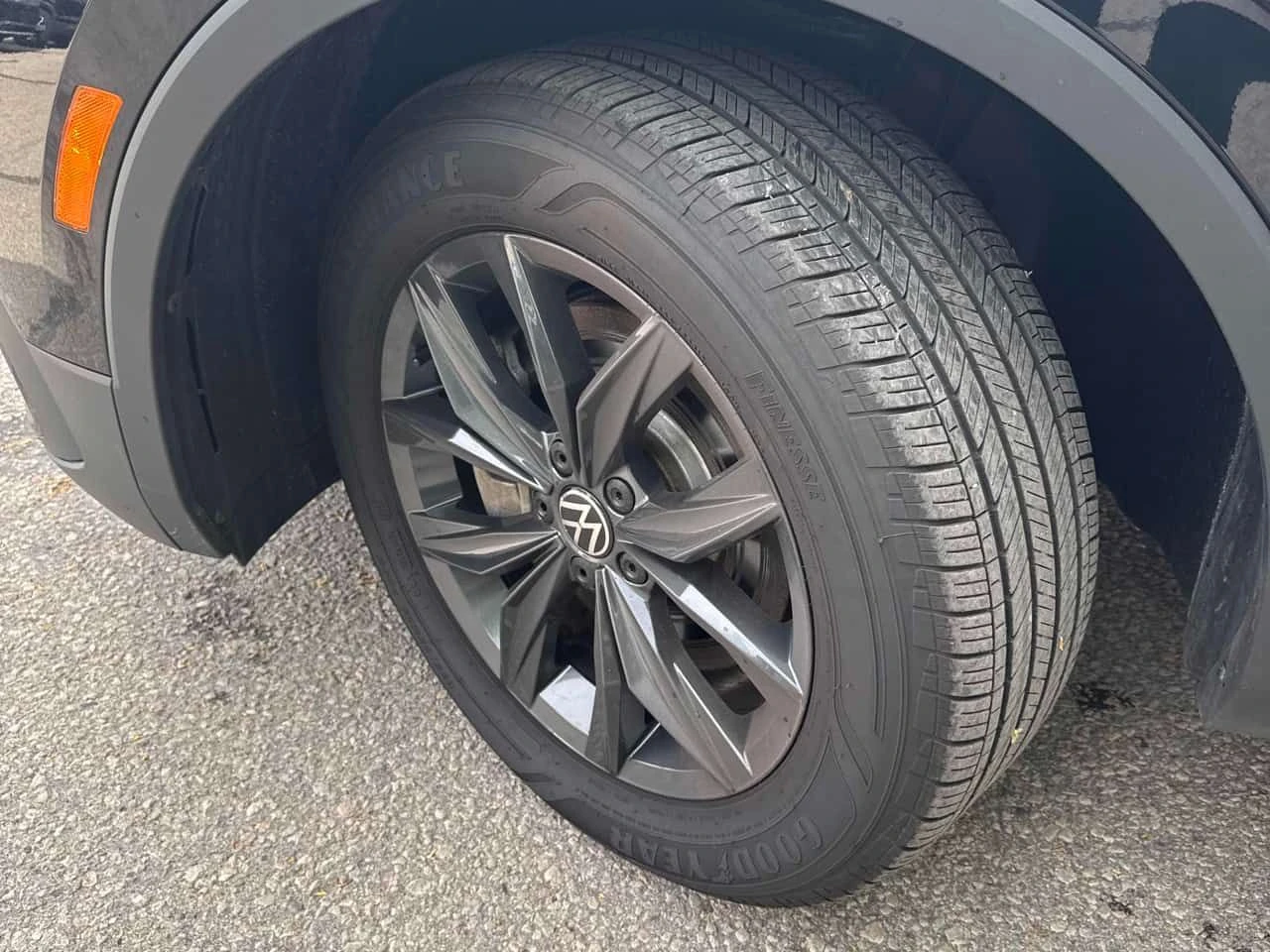 VW Tiguan | Comfortline | ПАНОРАМА | ДВА КЛЮЧА | , снимка 7 - Автомобили и джипове - 54628629