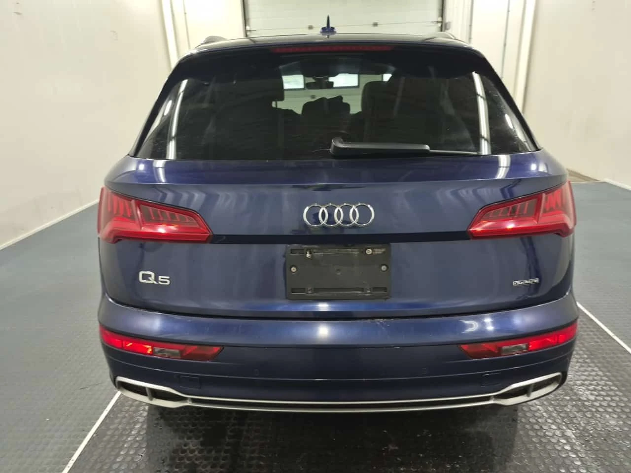 Audi Q5 * TECHNIK * CARFAX * ОПЦИЯ ЗА ФИНАНСИРАНЕ , снимка 17 - Автомобили и джипове - 55355939