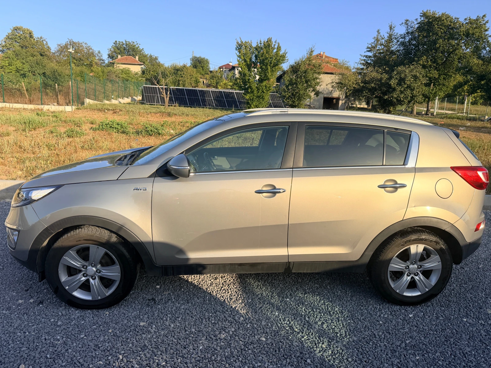 Kia Sportage 2.0 CRDI, снимка 5 - Автомобили и джипове - 55982068